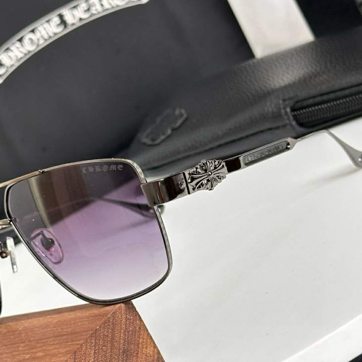 Picture of Chrome Hearts Sunglasses _SKUfw76720200fw
